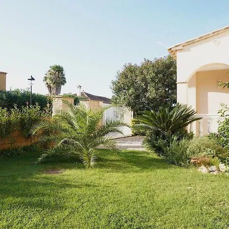 Spacious, Good Located In Sant Pere Pescador, Nautic Palmera Villa *