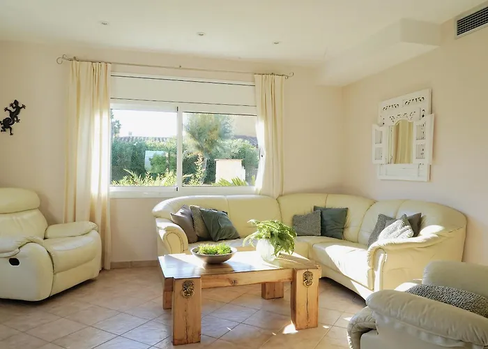 Villa Spacious, Good Located In Sant Pere Pescador, Nautic Palmera *